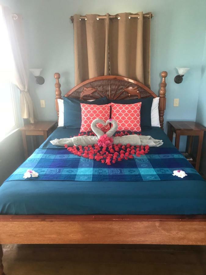 Tilt-Ta-Dock Resort Belize Corozal Bagian luar foto